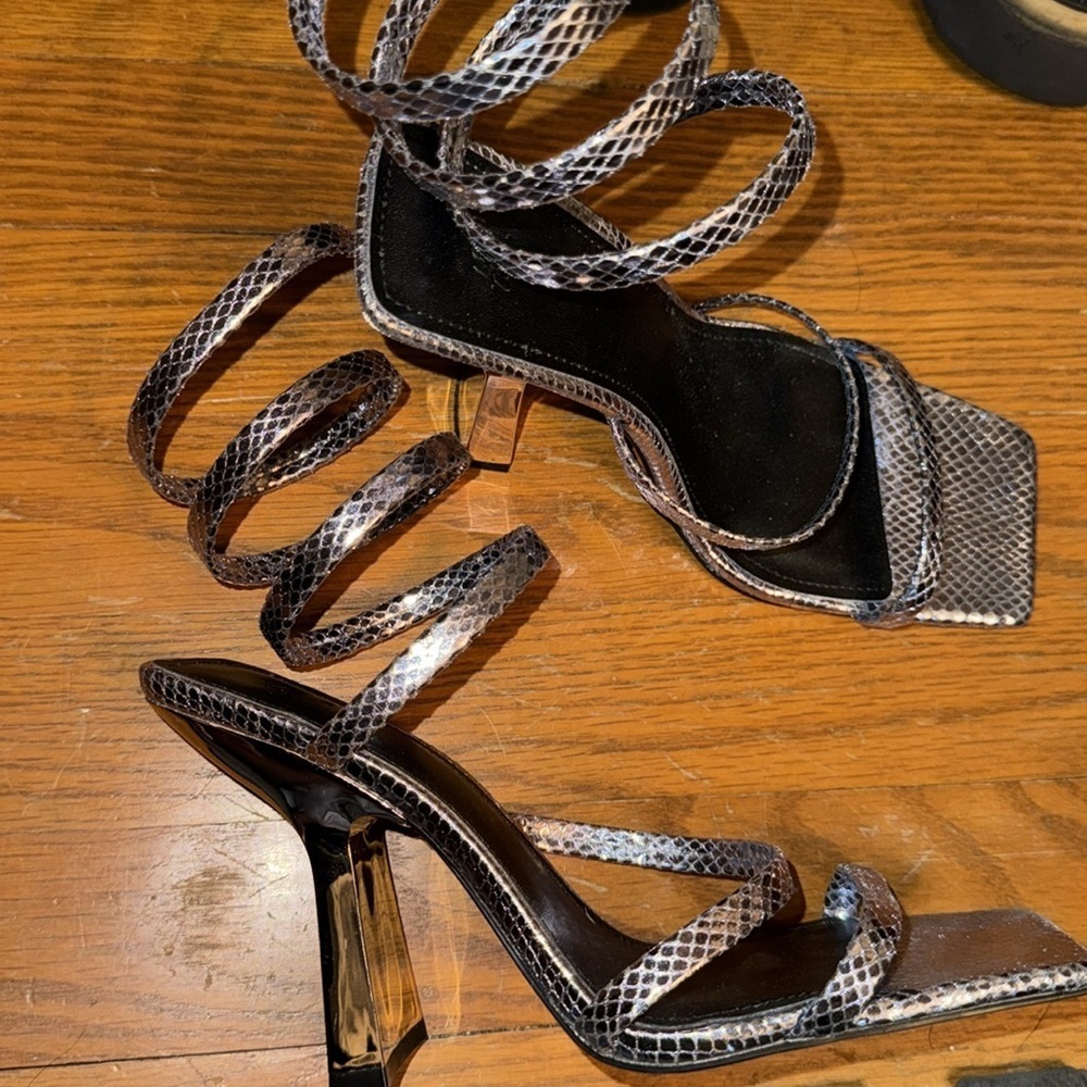 “ Rene Caovilla ””” spiral HM wrap croc heels square toe heels stiletto chic fun